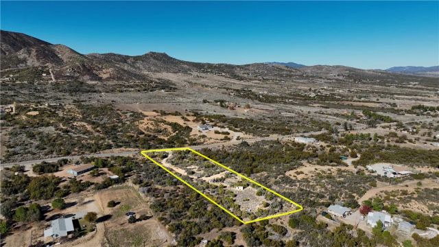 1 Chapman, Anza, CA 92539