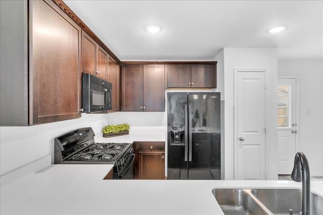 1152 Crestview Drive, Hutchins, TX 75141