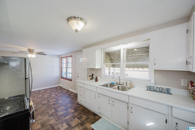 130 KENTWOOD AVENUE, Hueytown, AL 35023