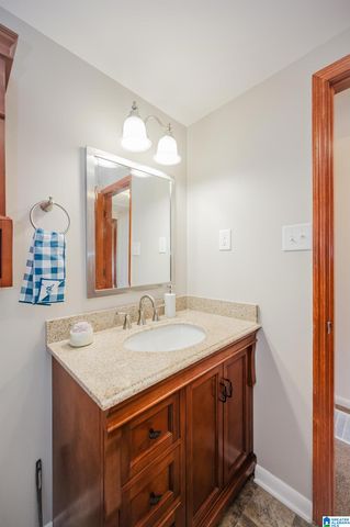 130 KENTWOOD AVENUE, Hueytown, AL 35023