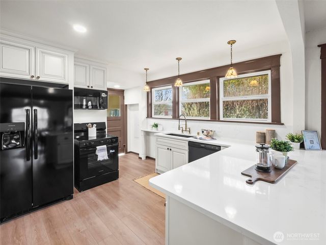 504 Dupont Avenue, Dupont, WA 98327