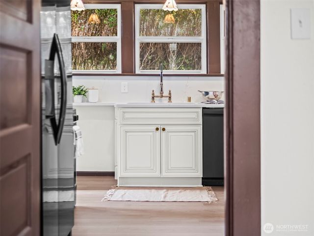 504 Dupont Avenue, Dupont, WA 98327