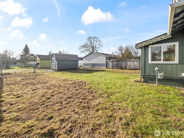 504 Dupont Avenue, Dupont, WA 98327