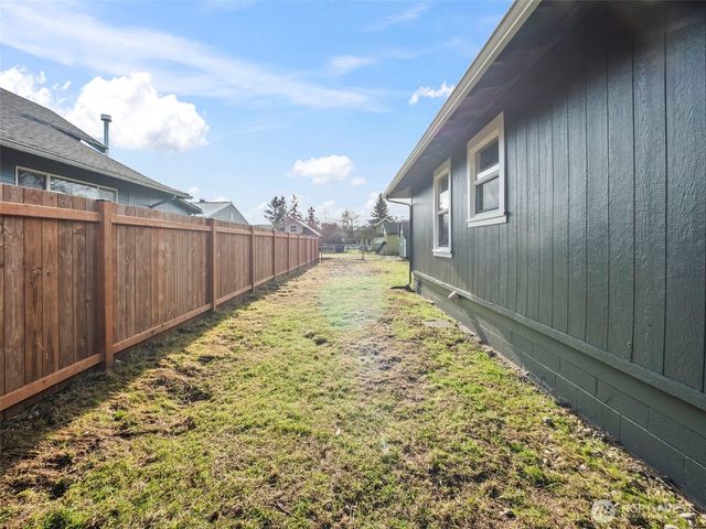 504 Dupont Avenue, Dupont, WA 98327