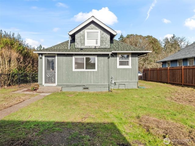 504 Dupont Avenue, Dupont, WA 98327