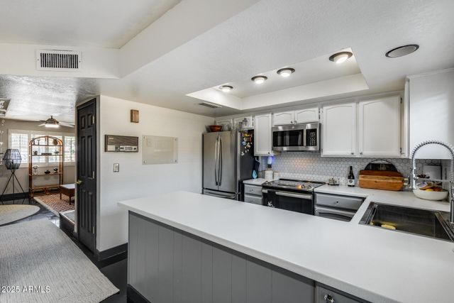 5350 N CENTRAL Avenue 30, Phoenix, AZ 85012