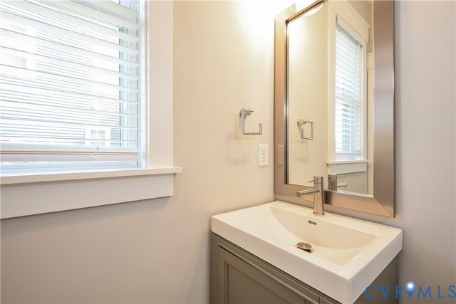 3901 Graythorne Dr, Midlothian, VA 23112
