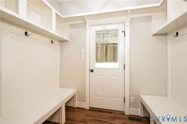 3901 Graythorne Dr, Midlothian, VA 23112