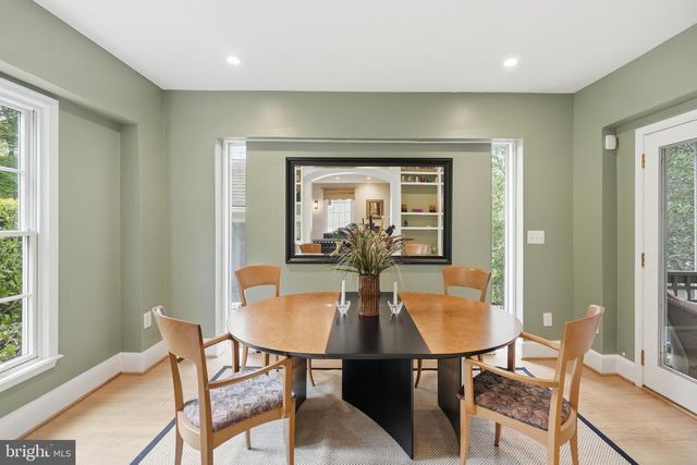 3024 45TH ST NW, Washington, DC 20016
