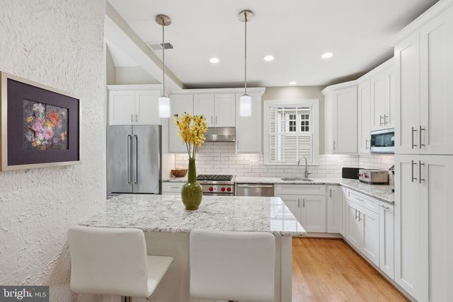 3024 45TH ST NW, Washington, DC 20016