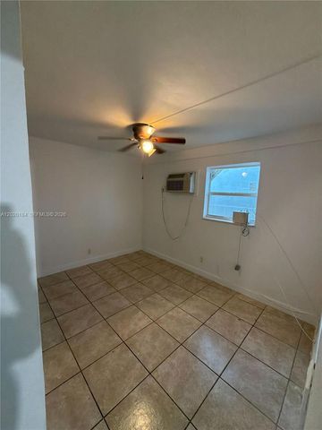 1124 NW 2nd St 2, Fort Lauderdale, FL 33311