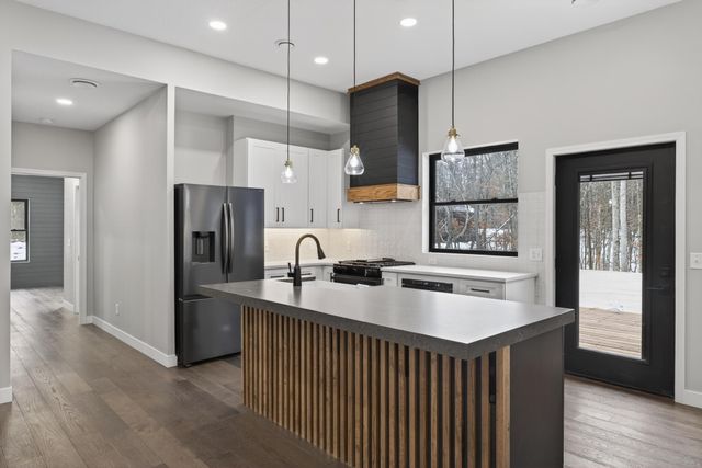 10857 Maya Circle, Breezy Point, MN 56472