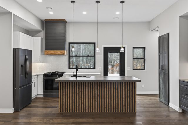 10857 Maya Circle, Breezy Point, MN 56472