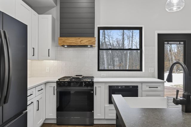 10857 Maya Circle, Breezy Point, MN 56472