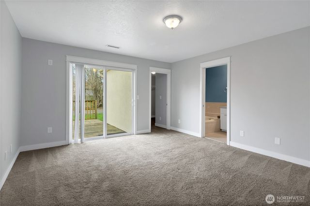 711 Le Lou Wa Place NE, Tacoma, WA 98422