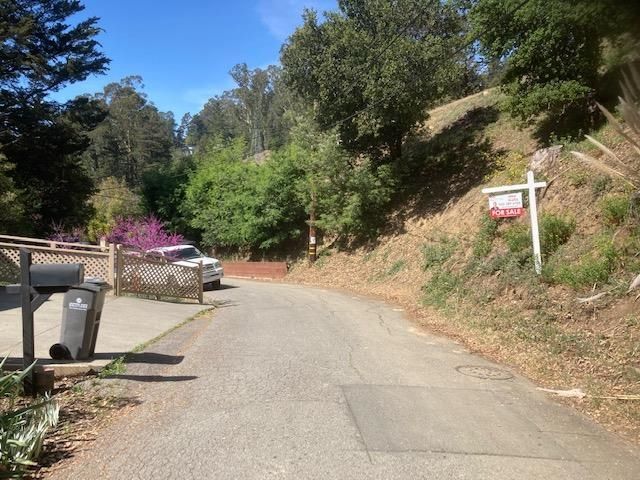 0000 Woodrow Drive, Oakland, CA 94611