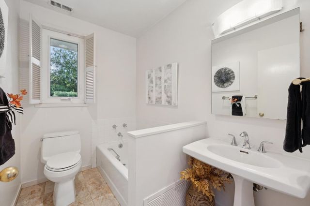 465 El Centro Road, Hillsborough, CA 94010