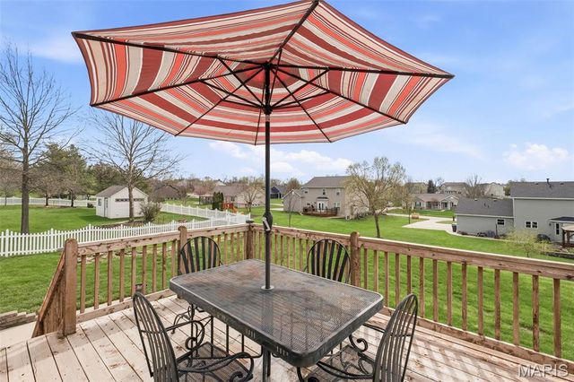 1412 Highland Park Court, Wentzville, MO 63385