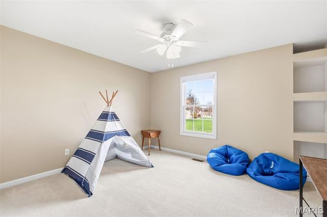 1412 Highland Park Court, Wentzville, MO 63385