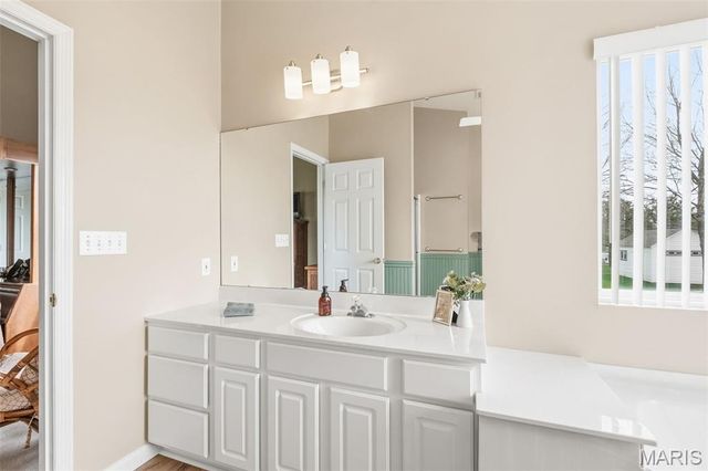 1412 Highland Park Court, Wentzville, MO 63385