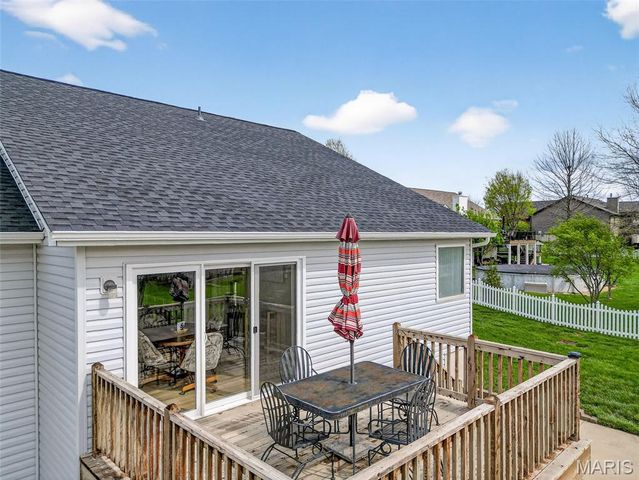 1412 Highland Park Court, Wentzville, MO 63385