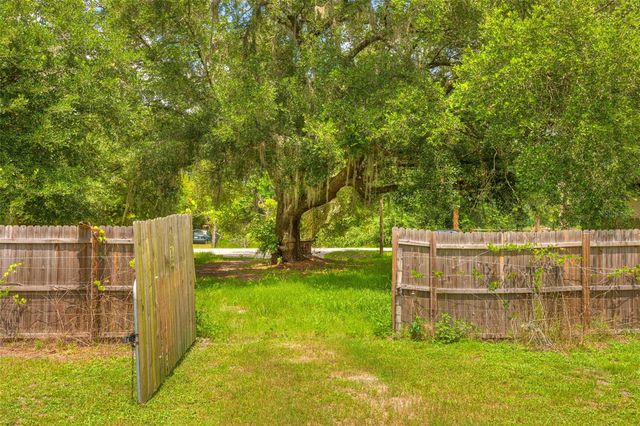 305 PADRICK AVENUE, Deland, FL 32720