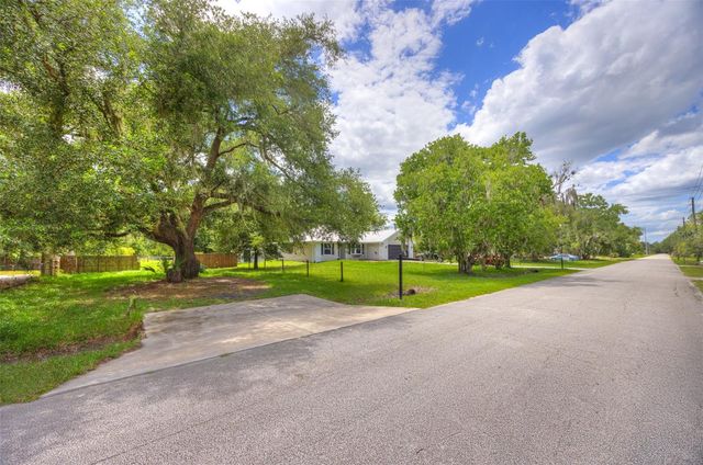305 PADRICK AVENUE, Deland, FL 32720