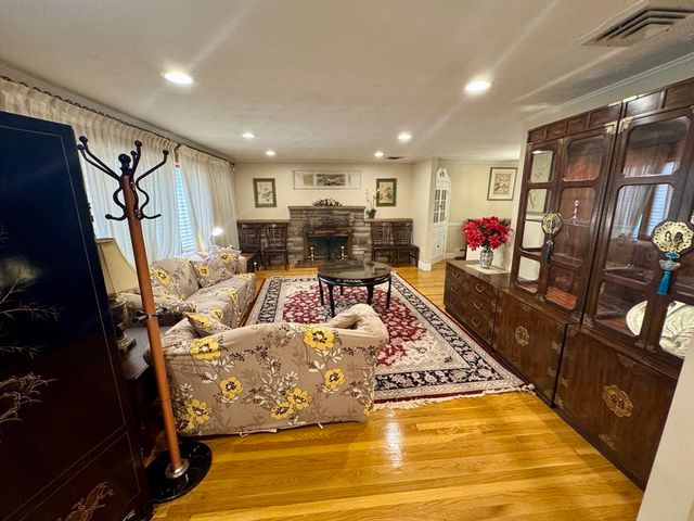 328 Blue Hill Ave SF, Milton, MA 02186