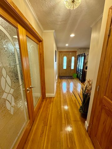 328 Blue Hill Ave SF, Milton, MA 02186