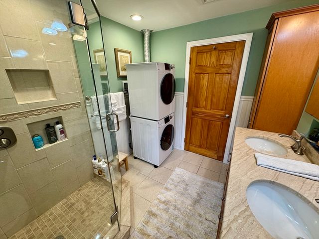 328 Blue Hill Ave SF, Milton, MA 02186