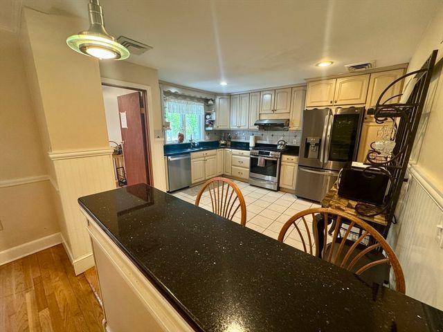 328 Blue Hill Ave SF, Milton, MA 02186