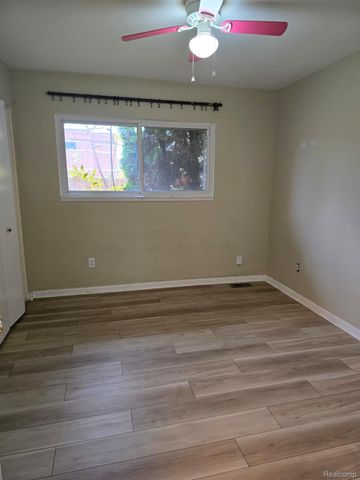 1250 Welch Road, Commerce Charter Township, MI 48390