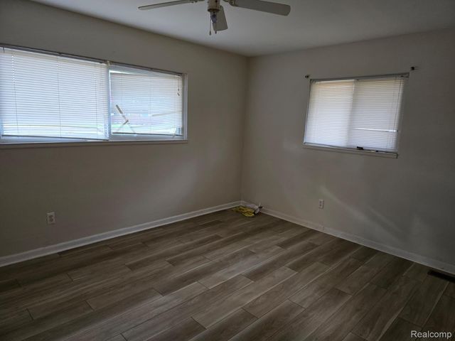 1250 Welch Road, Commerce Charter Township, MI 48390