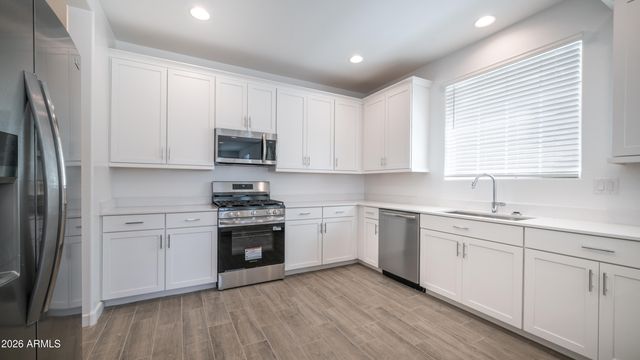 8326 E PRAIRIE Avenue, Mesa, AZ 85212