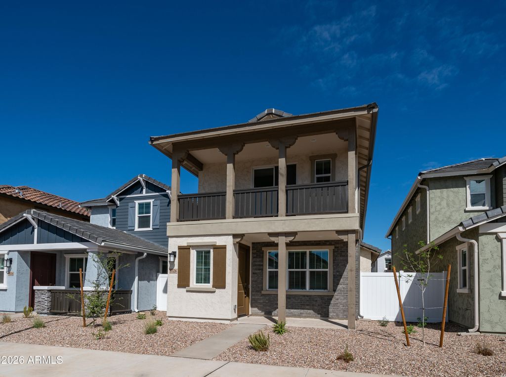 8326 E PRAIRIE Avenue, Mesa, AZ 85212