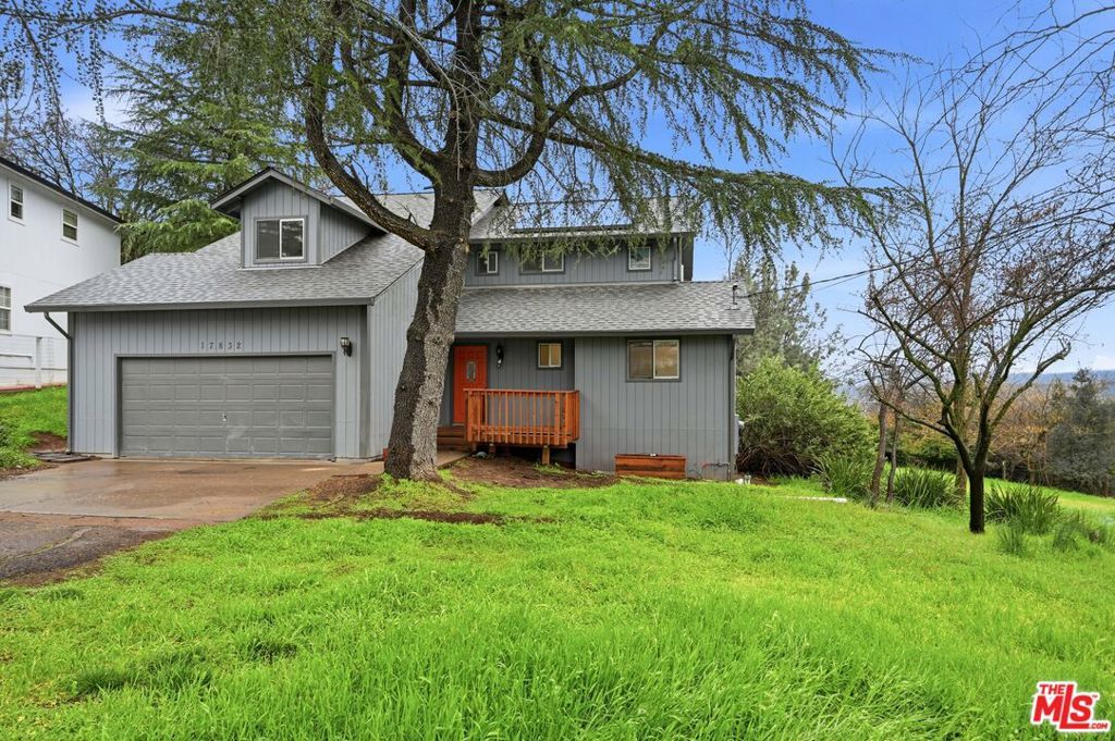 Image 25 of property listing at 17832 Deer Hill Road, Hidden Valley Lake, CA 95467