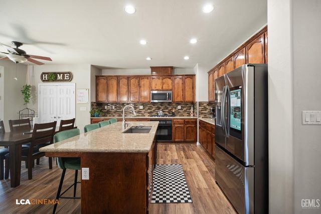 9522 Empire State Drive, Bakersfield, CA 93311