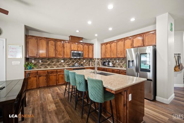 9522 Empire State Drive, Bakersfield, CA 93311
