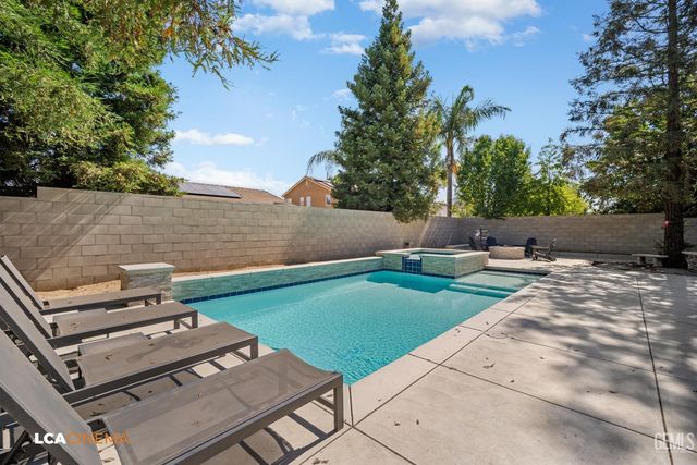 9522 Empire State Drive, Bakersfield, CA 93311