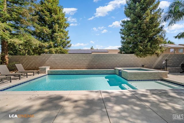 9522 Empire State Drive, Bakersfield, CA 93311
