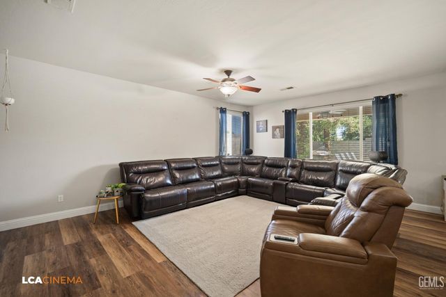 9522 Empire State Drive, Bakersfield, CA 93311
