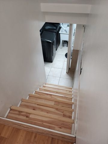 9407 Ironwood Lane, Des Plaines, IL 60016