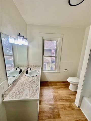 2819 Sacramento Street, St Joseph, MO 64507