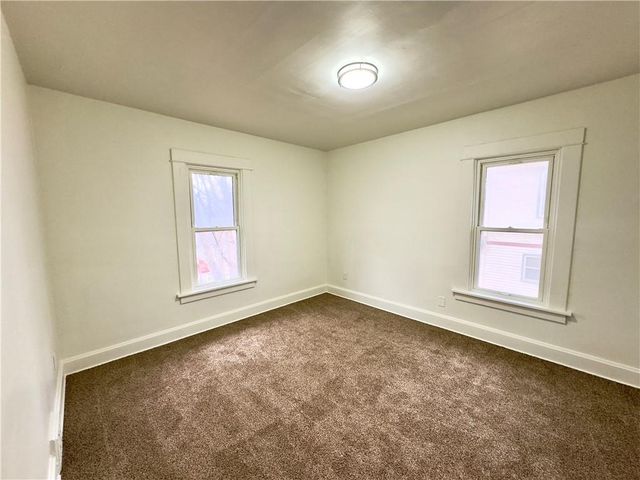 2819 Sacramento Street, St Joseph, MO 64507