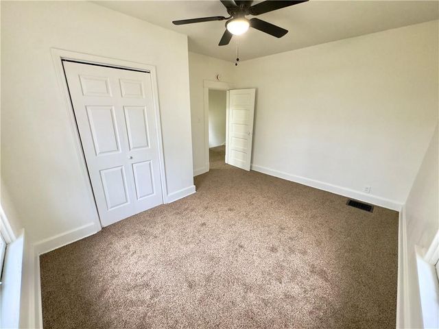 2819 Sacramento Street, St Joseph, MO 64507