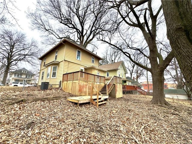 2819 Sacramento Street, St Joseph, MO 64507