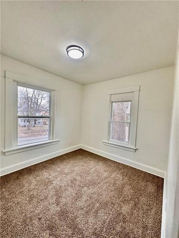 2819 Sacramento Street, St Joseph, MO 64507