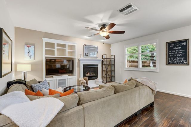 11871 Blue Topaz Way, Rancho Cordova, CA 95742