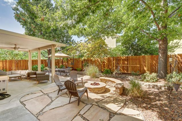 11871 Blue Topaz Way, Rancho Cordova, CA 95742