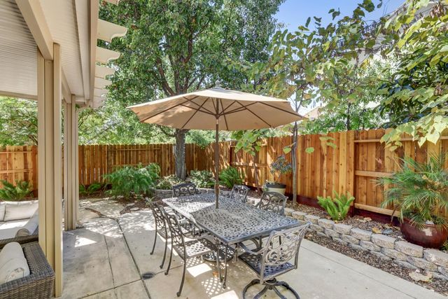 11871 Blue Topaz Way, Rancho Cordova, CA 95742